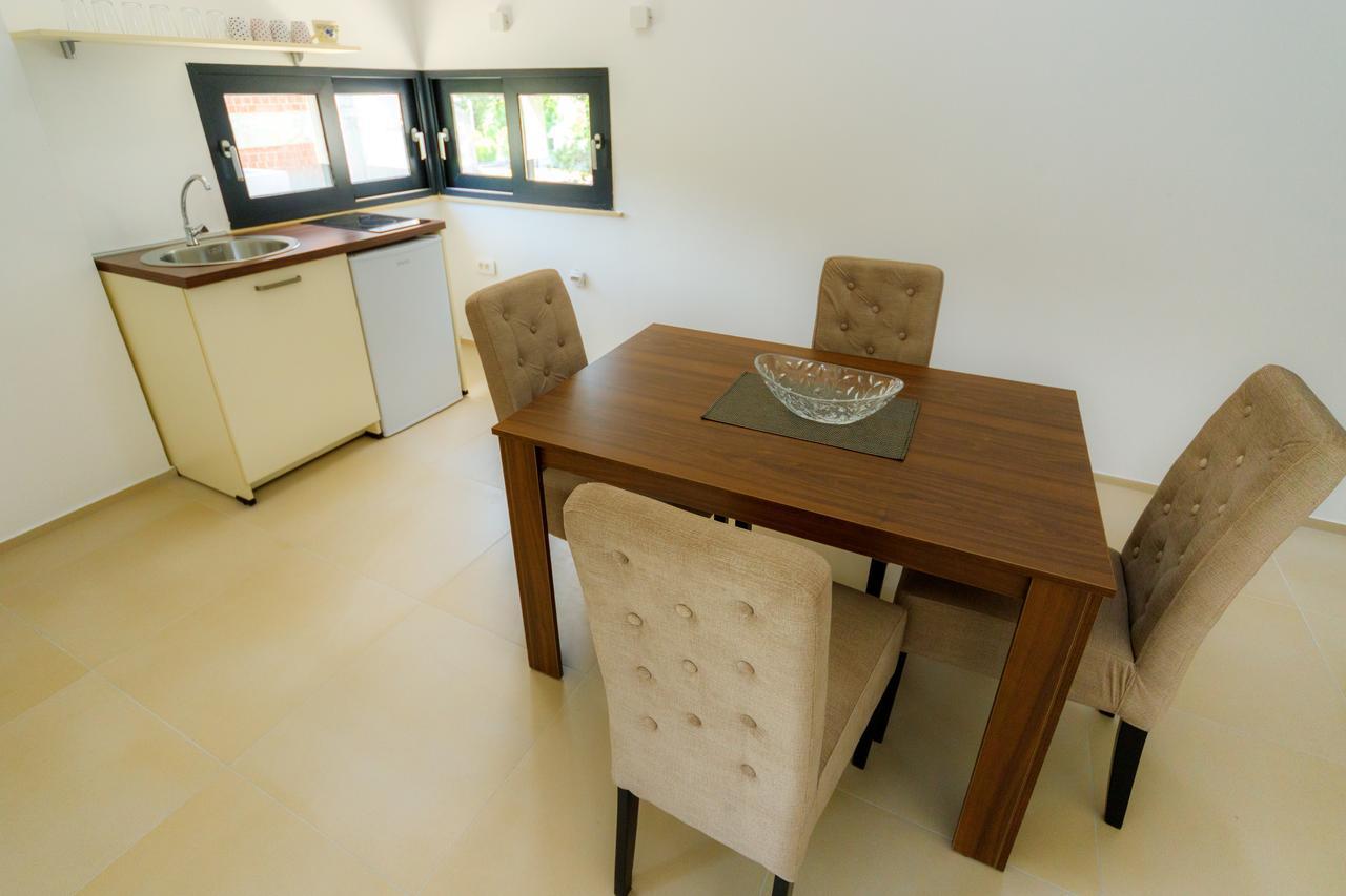 N Apartments Сутоморе Екстериор снимка